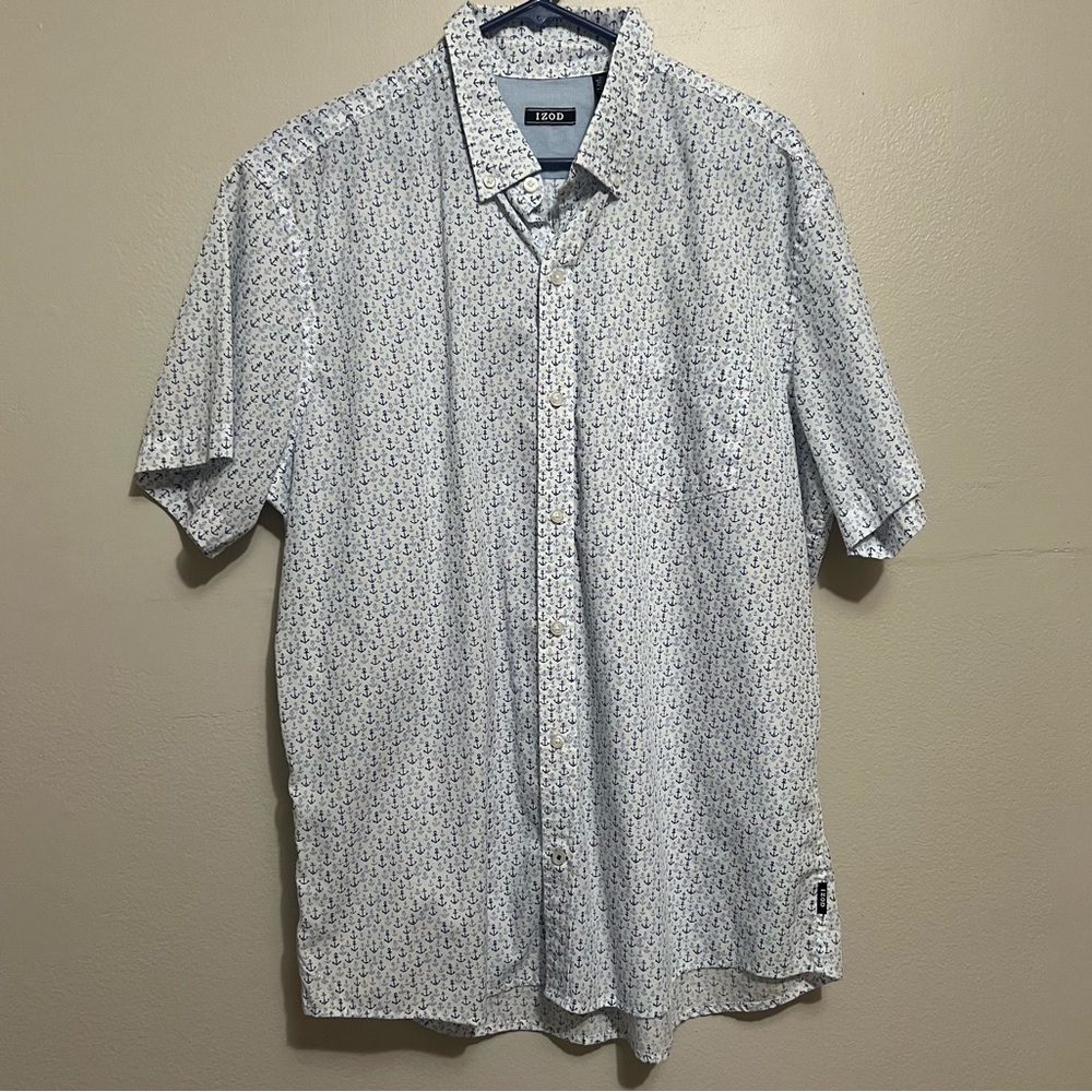 Izod Men's White and Blue Patterned Shirt